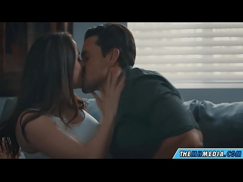❤️ Ρομαντικό σεξ με μια καλή μαμά με πλούσιο στήθος ☑ Σεξ βίντεο ❌❤